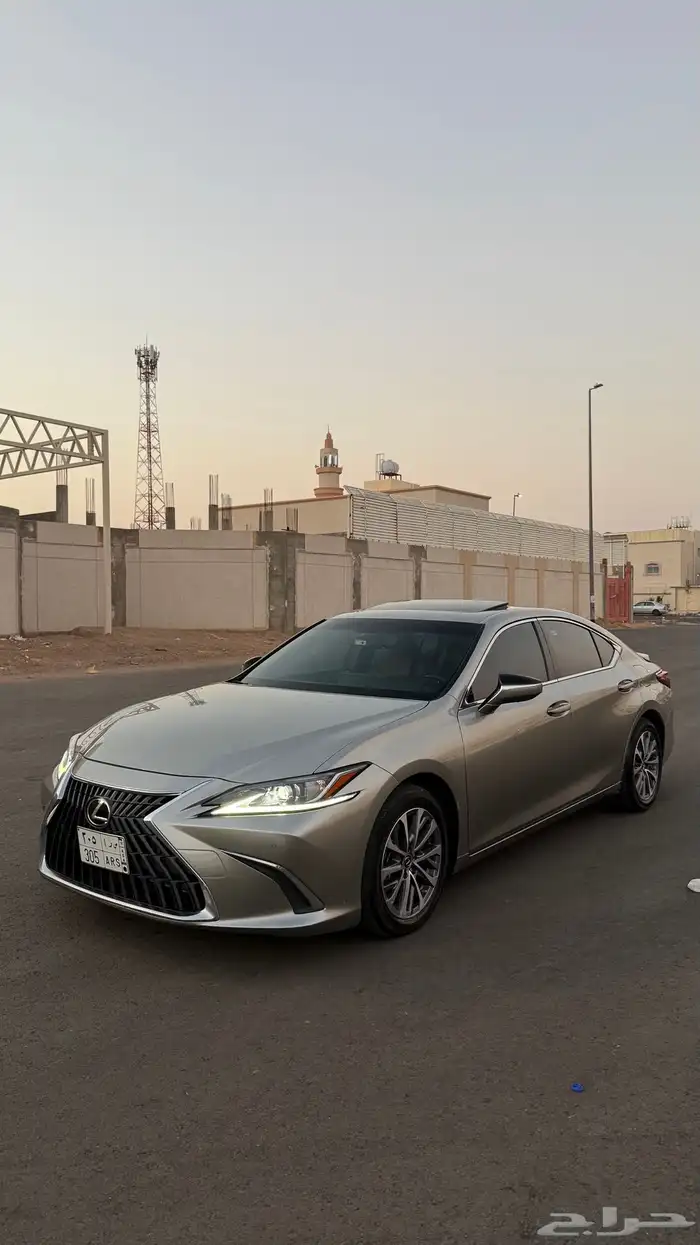 لكزس 2023 هايبرد اول مالك من الوكاله 0