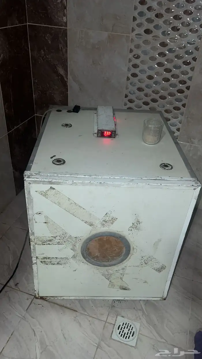 للبيع فقاسة اتوماتيك 1