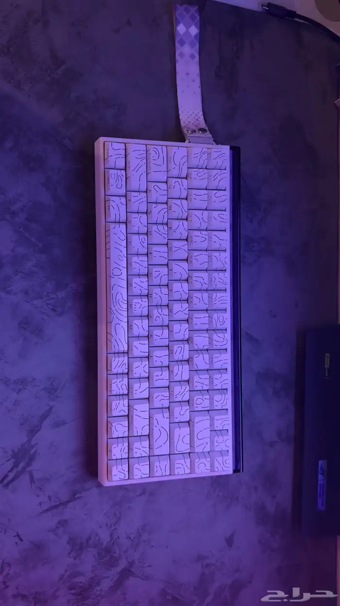 كيبورد مغناطيسي جديد للبيع 1