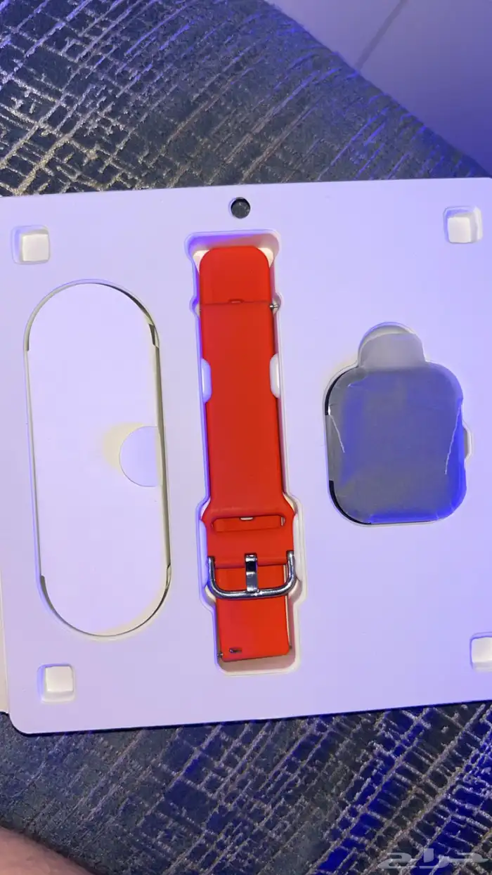 ساعة cmf الرياضية استخدام مدة 1شهر الساعة نضييفه  السعر 100 4