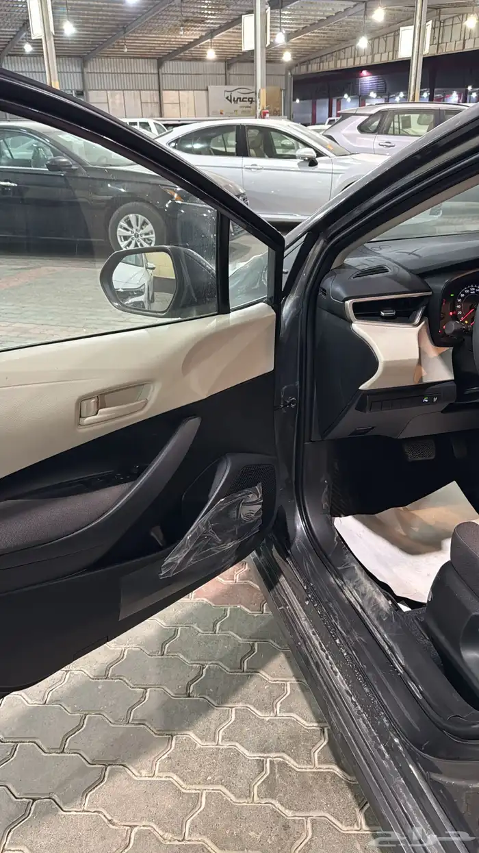 تويوتا كورلا XLI المطور بنزين 2025 6