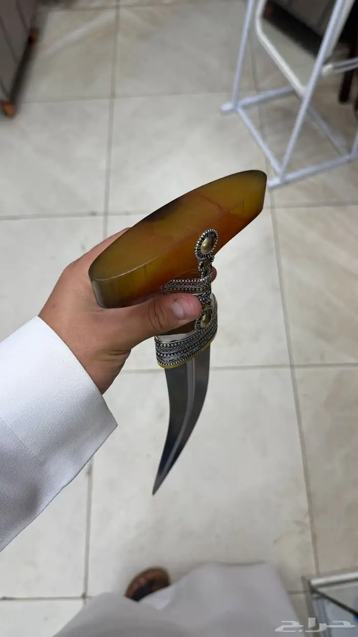 جنبية حك زراف مطرح 8 3