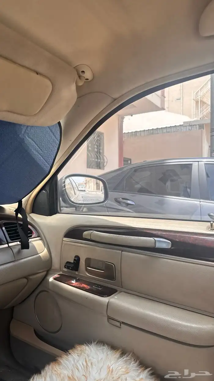 لنكولن تاون كار لارج 3