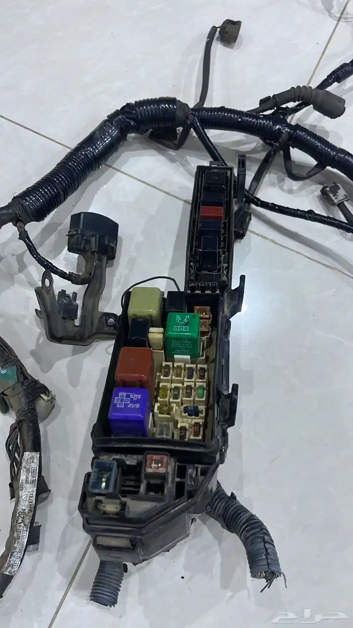 ضفيرة علبة فيوزات كامري 98 2002 3