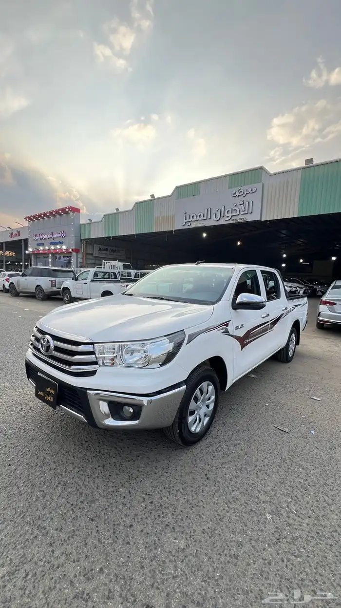 هايلوكس 2018 غمارتين GLX بنزين عداد قليل 2