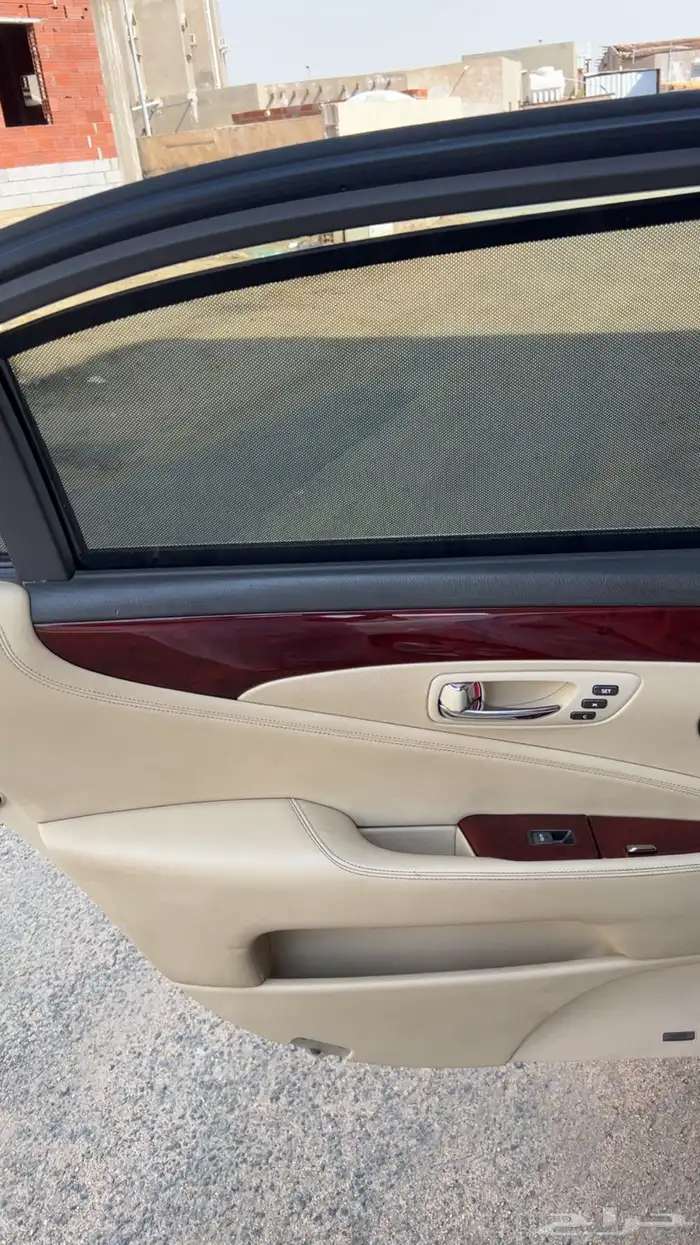 لكزس LS 2010 لارج مخزن 6