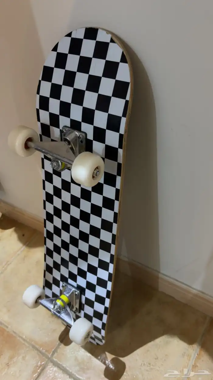 للبيع سكيت بورد 0