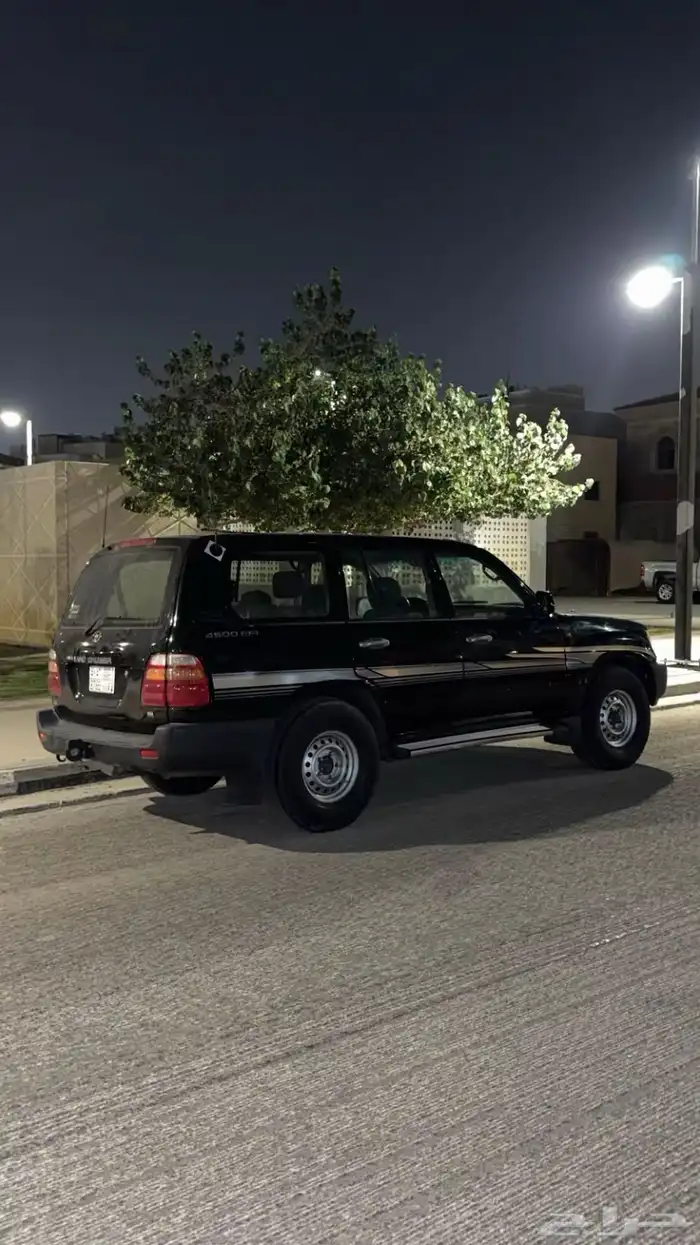 لاند كلوزر وارد قطر 1999 GXR 0