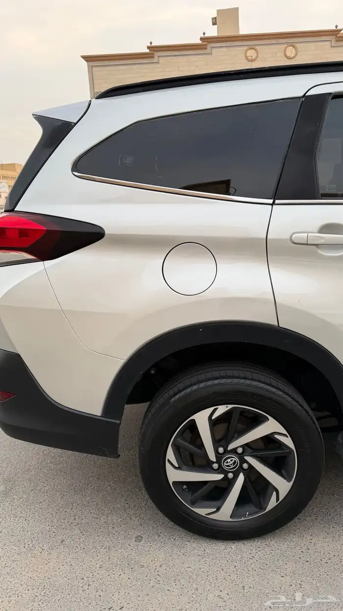 للبيع تويوتا راش 2023 3