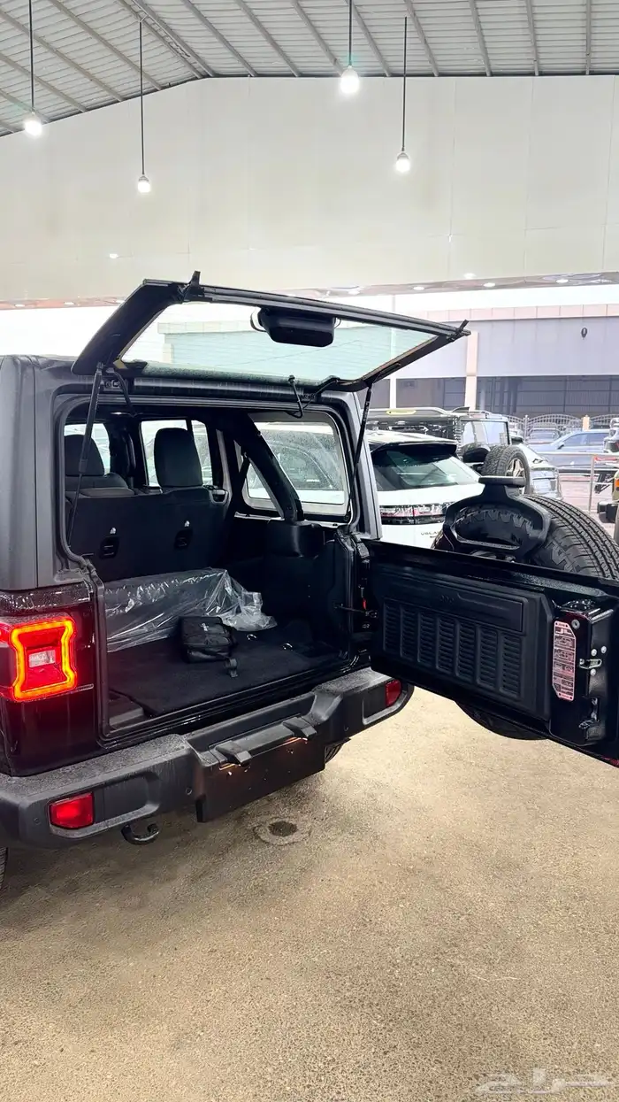 جيب رانجلر 2025 9