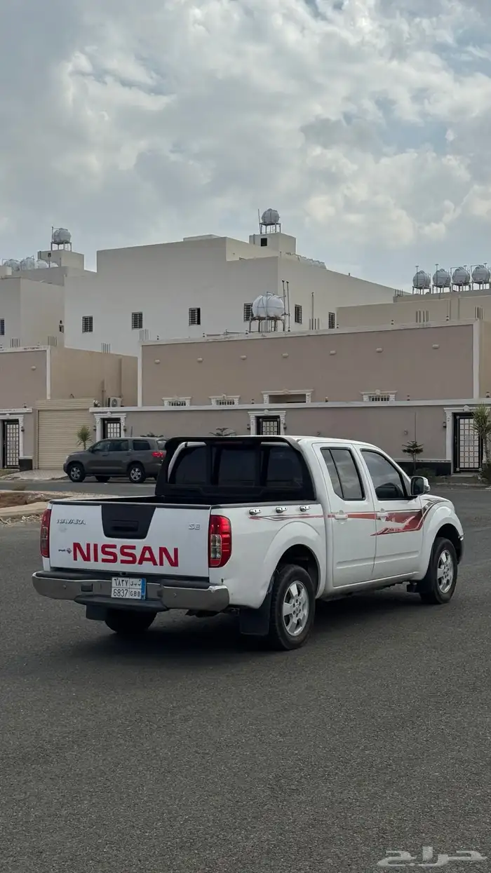 نافارا 2015 نظيف للبيع 1