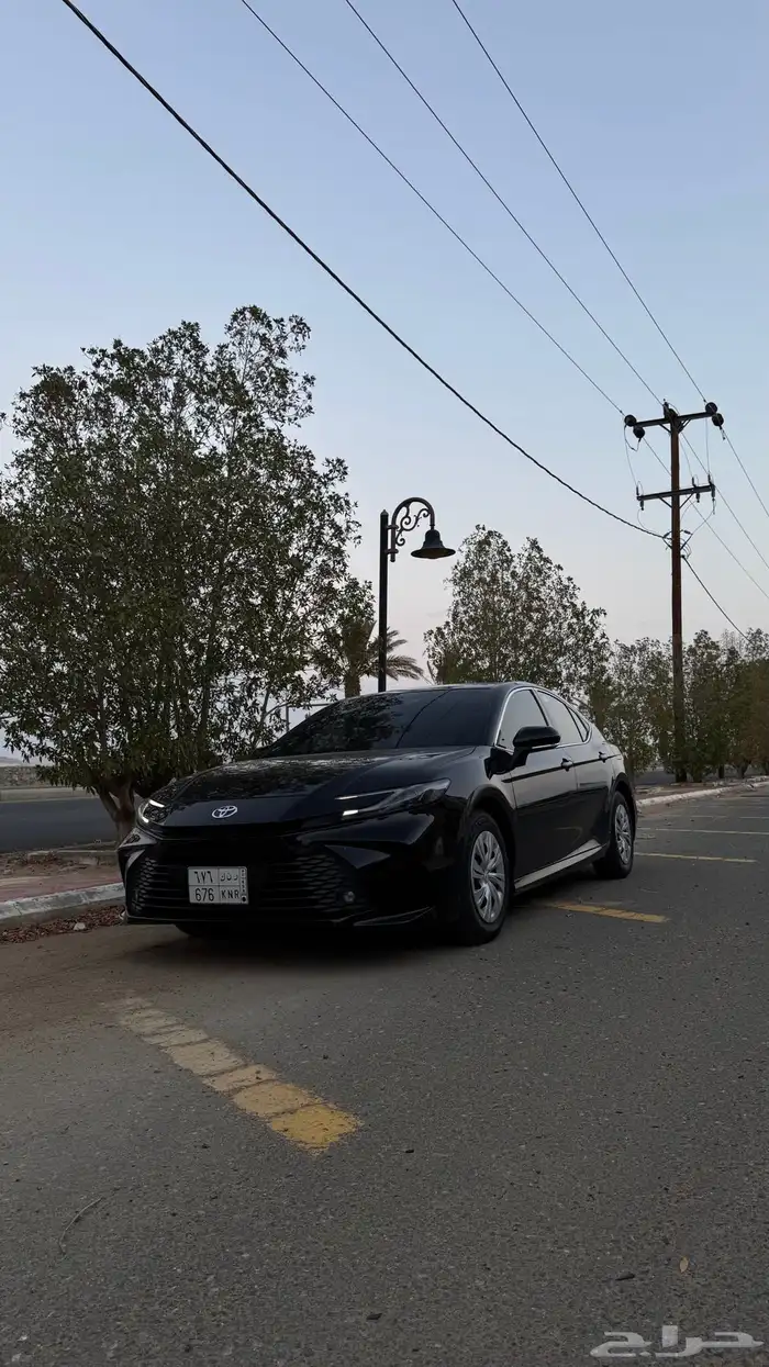 كامري 2025 E اسود للتنازل بنك الراجحي 2