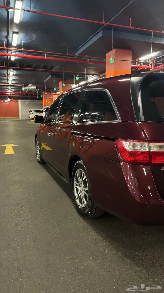 للبيع هوندا اودسي عائلية موديل 2012 17