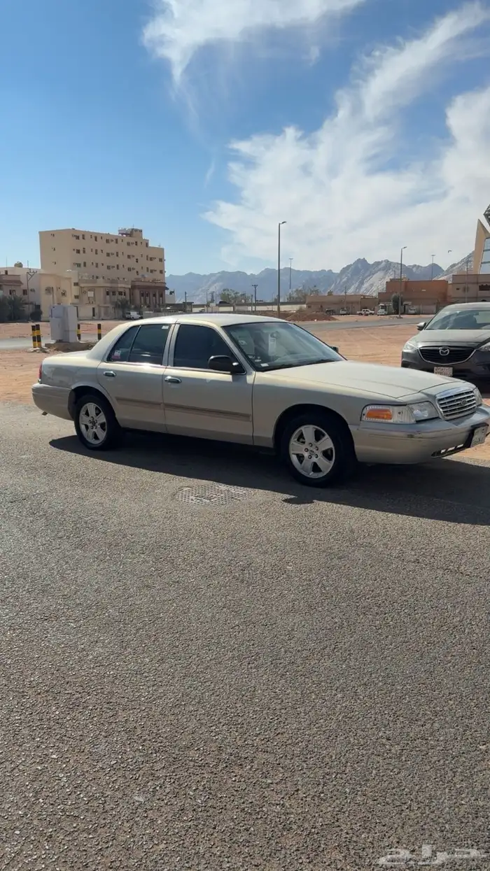 فورد فكوريا2011للبيع واقبل البدل المناسب 4