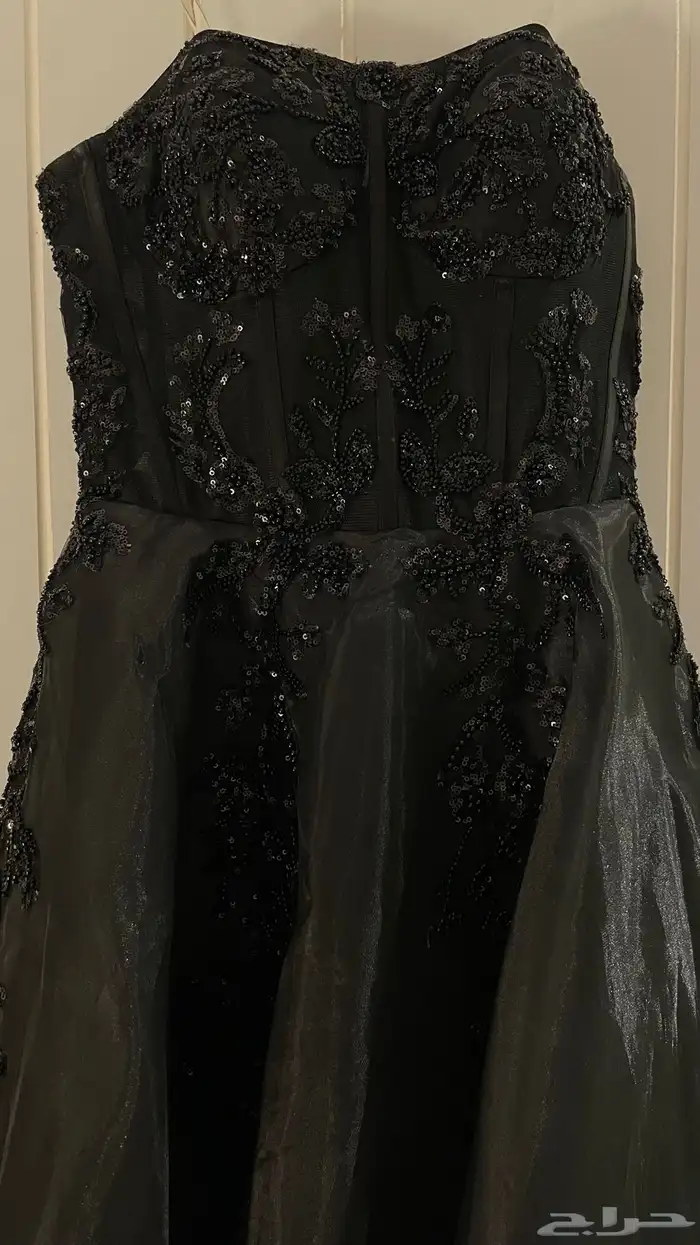 فستان اسود مستعمل للبيع 2
