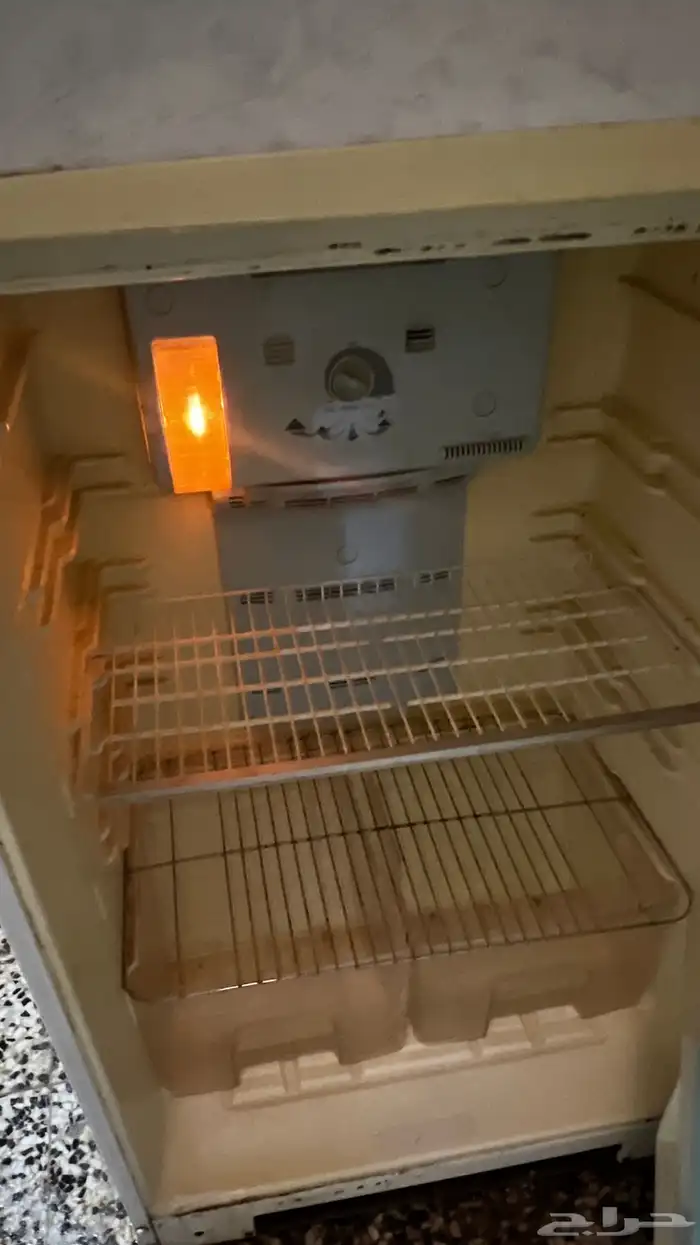 للبيع ثلاجة كبيرة 110 فولت 9