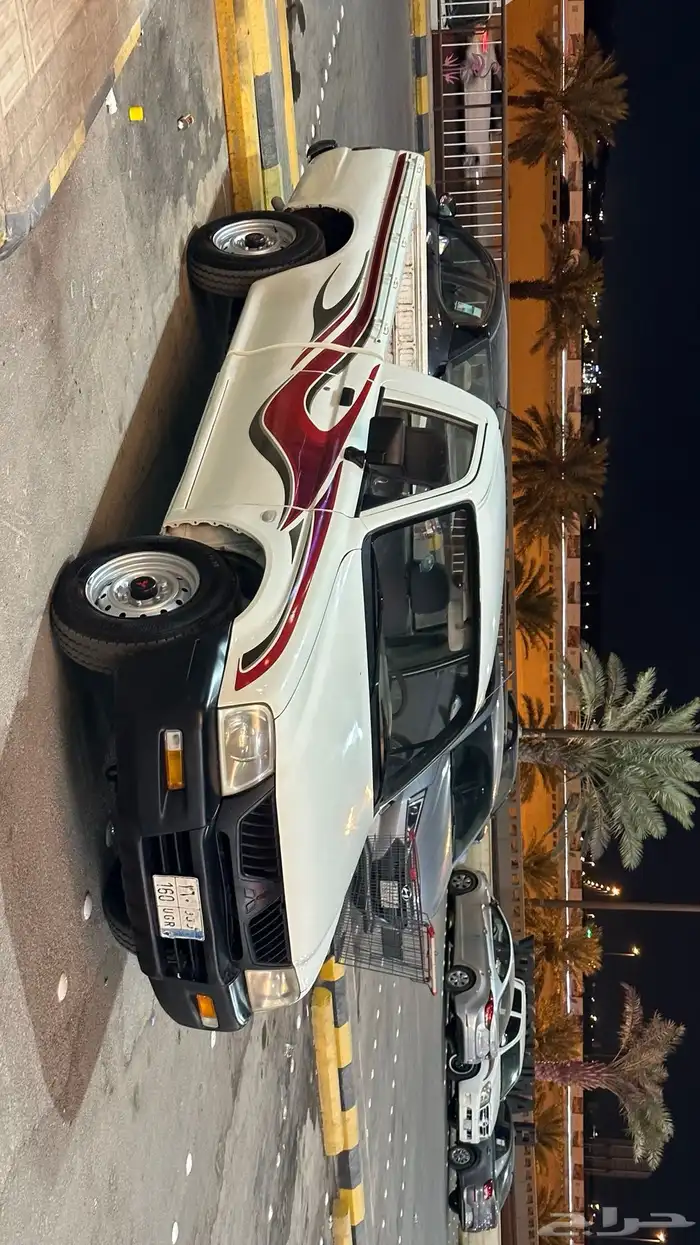 مستبيشي 2003 0