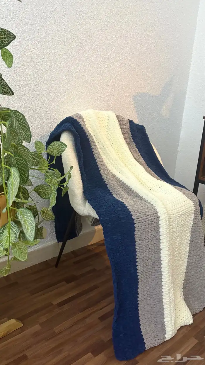 شال حياكه يدويه بصوف تركي يدفي مره 198 2