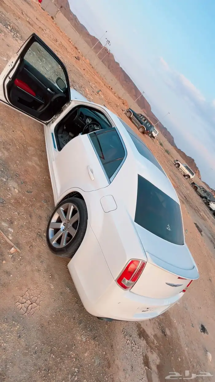 كلزلر SRT 2014 السيارة قطع غيار اللي يبغي منها قطعة يكلمني 1