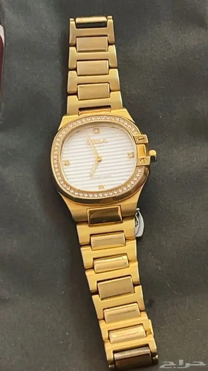 ساعة ( cardial ) نسائية . 1