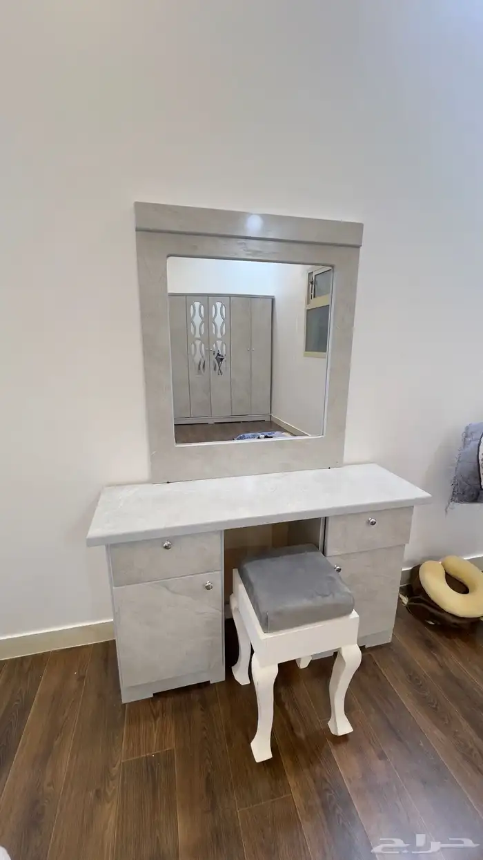 أثاث مستعمل نظيف للبيع 2