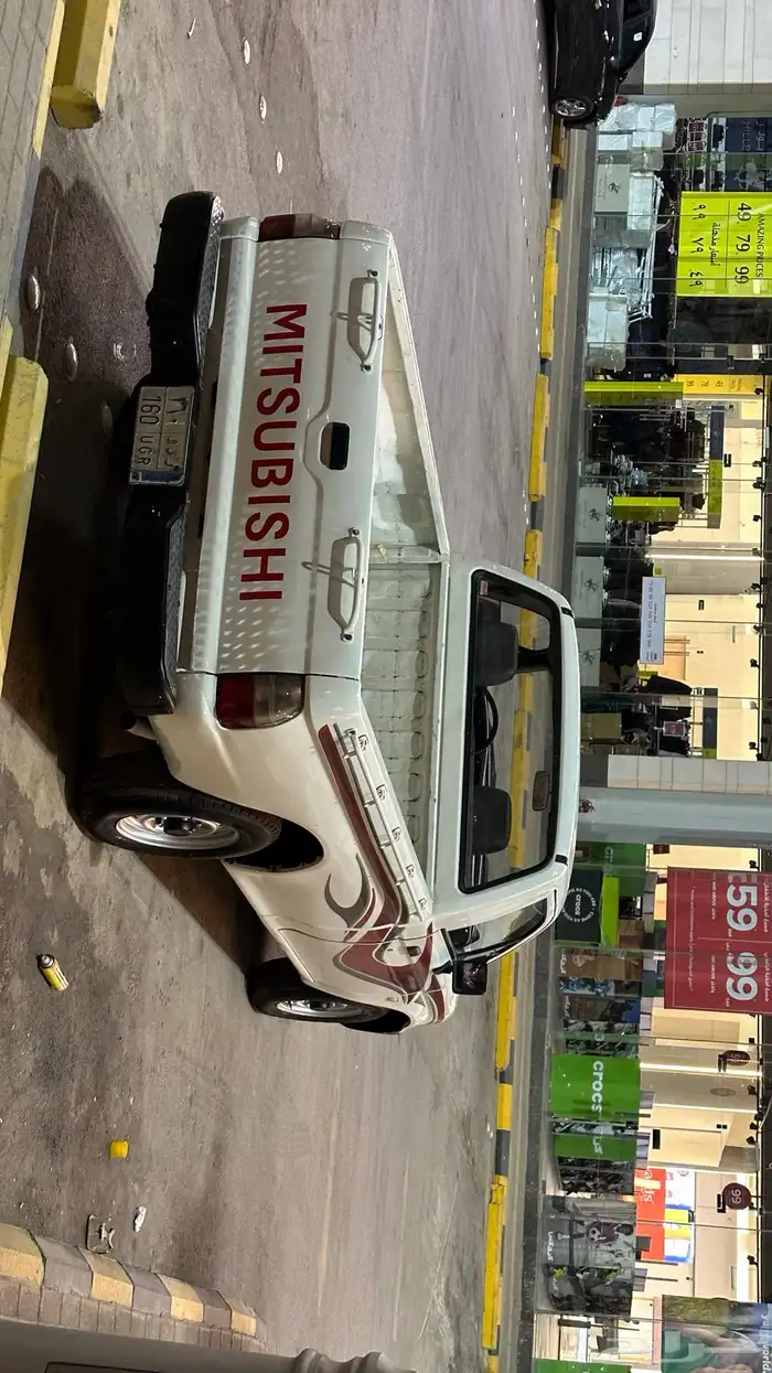 مستبيشي 2003 8