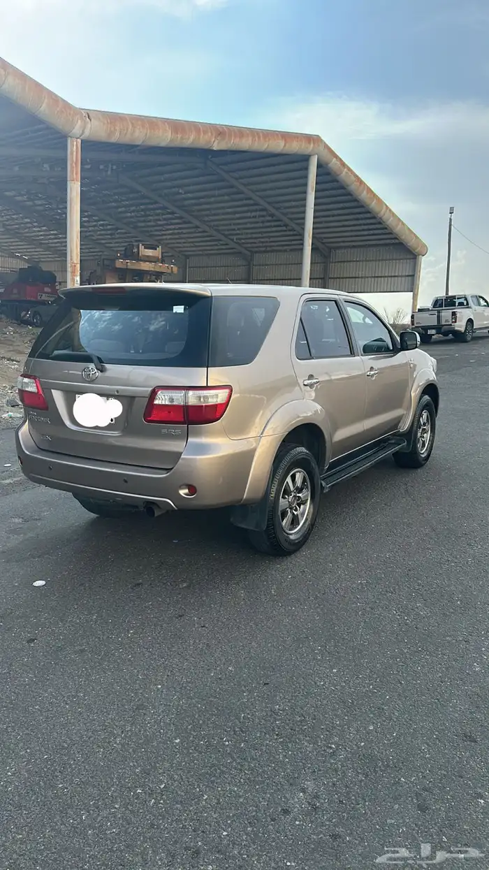 فورشنر 2011 ذهبي للبيع 2