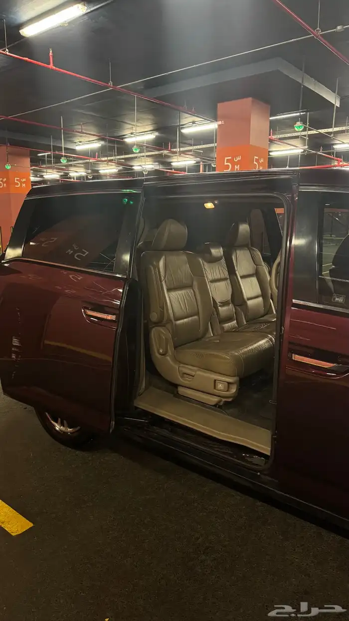 للبيع هوندا اودسي عائلية موديل 2012 8