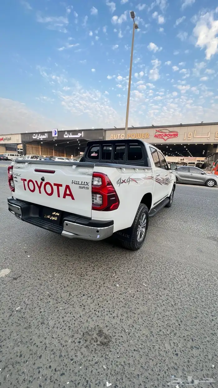 هايلوكس 2024 دبل غمارتين ديزل GLX -S تماتيك 10