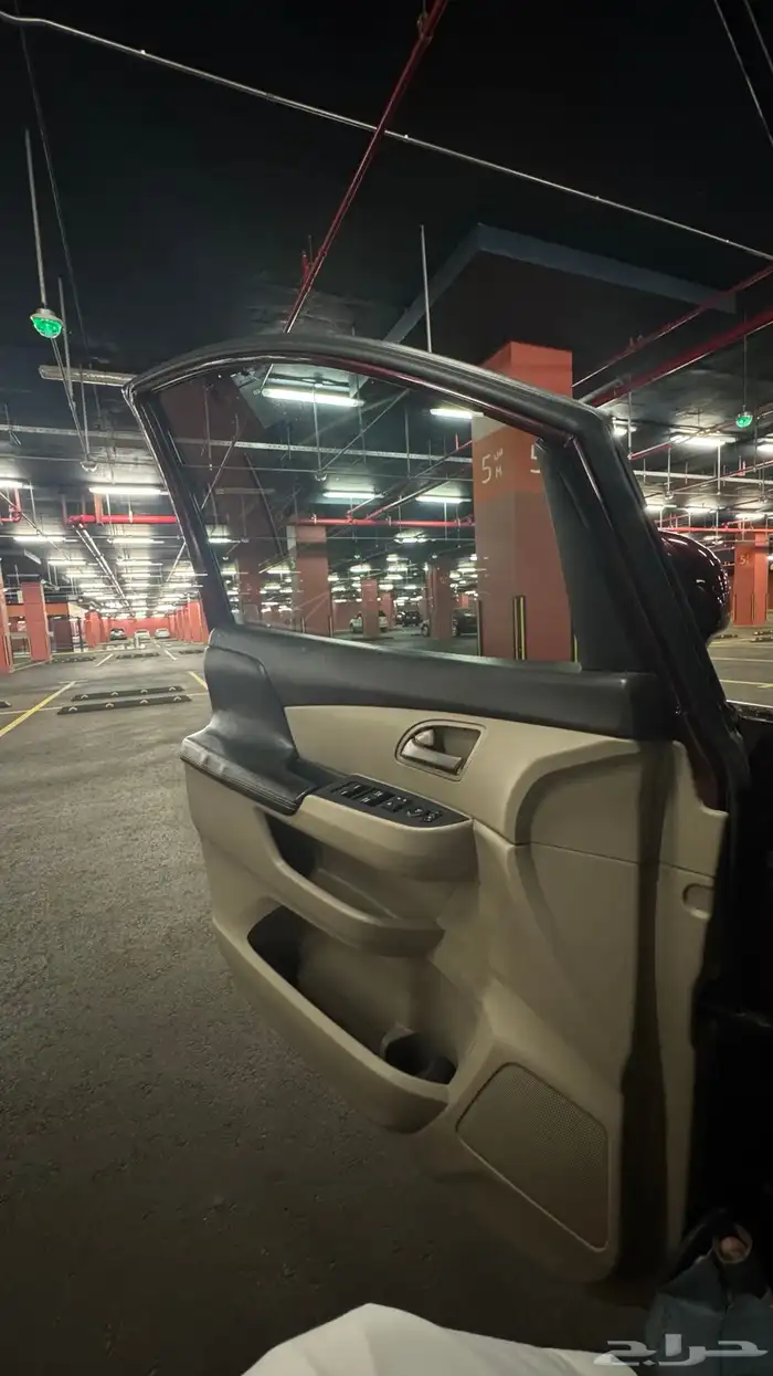 للبيع هوندا اودسي عائلية موديل 2012 14