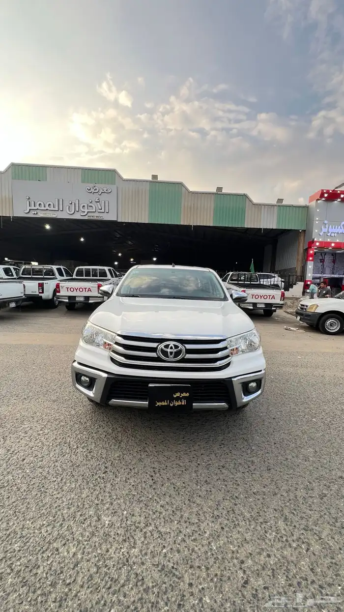 هايلوكس 2018 غمارتين GLX بنزين عداد قليل 0