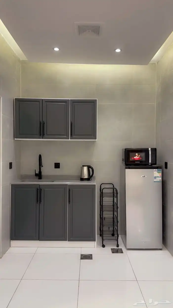 استديو جديد فاخر للايجار 5