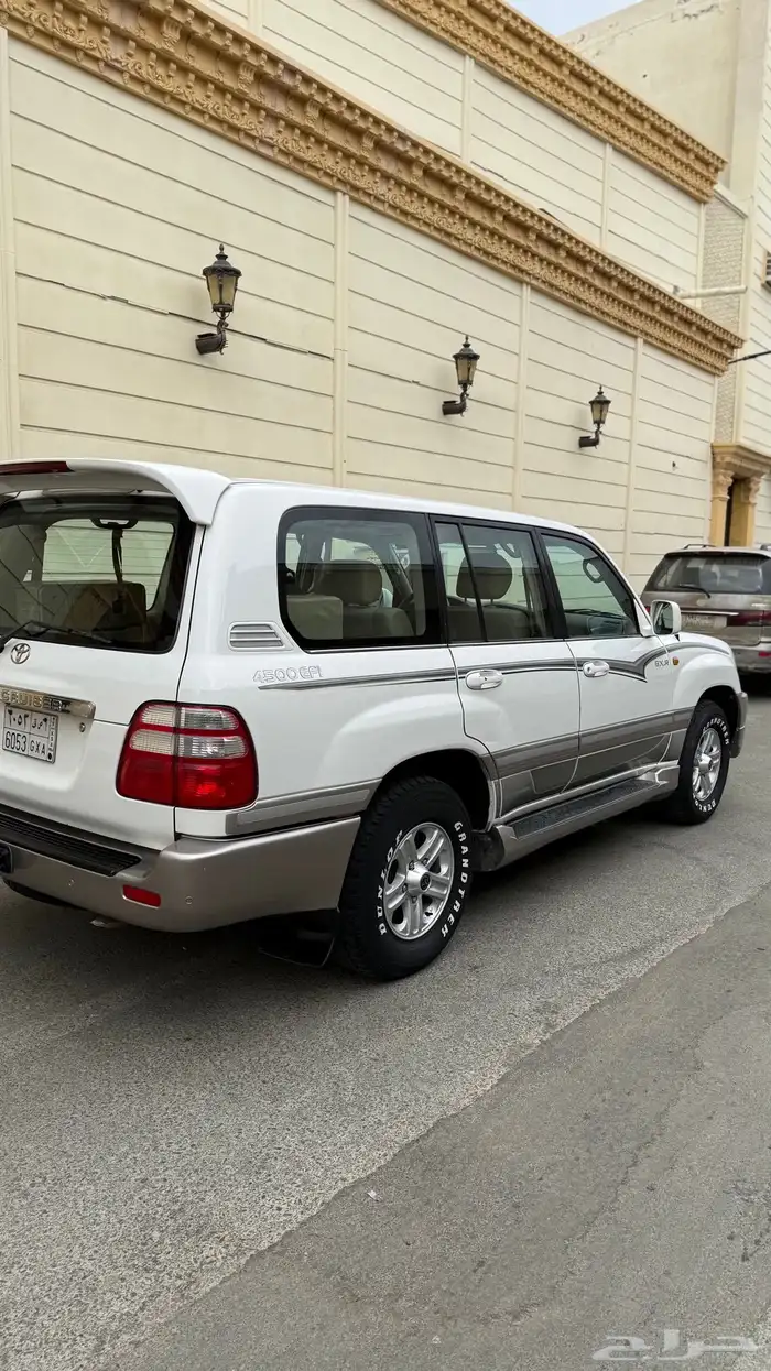 لاندكروزر 2005 5