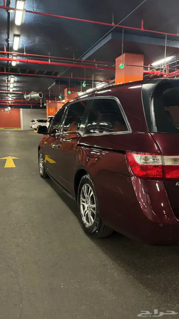 للبيع هوندا اودسي عائلية موديل 2012 18