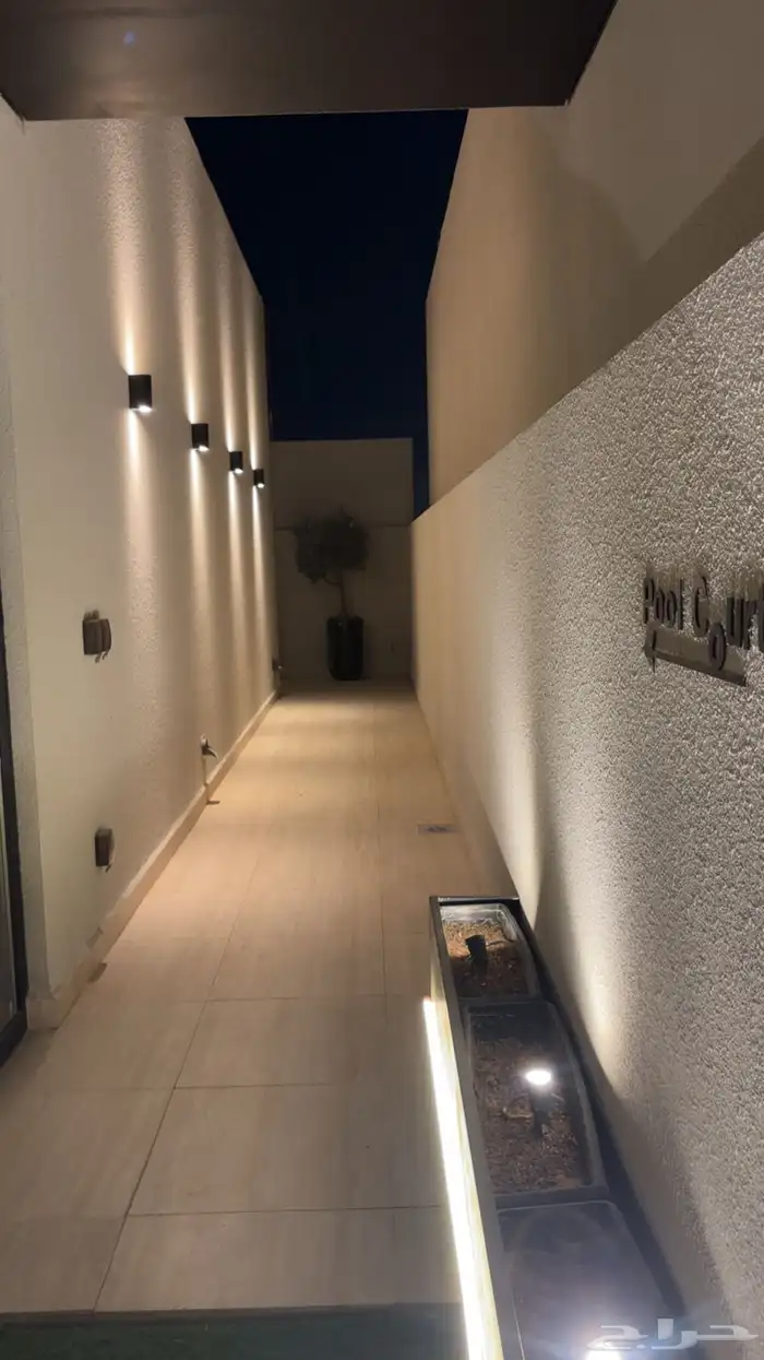 للبيع شقة بتصميم فاخر   مسبح   مصعد   موقف خاص 20