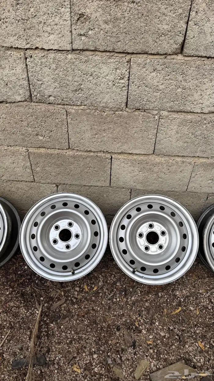 4 جنوط هايلوكس مقاس 15 2