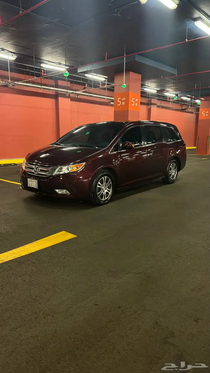 للبيع هوندا اودسي عائلية موديل 2012 1