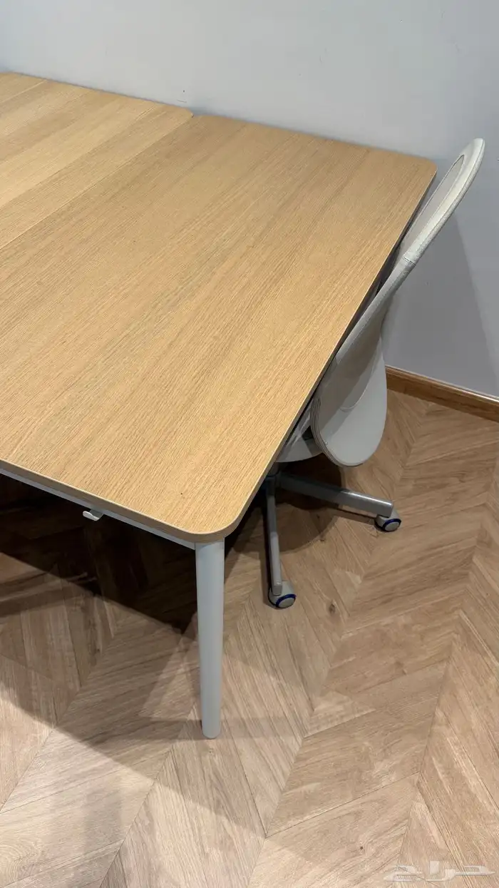 للبيع 4 مكتب مع كرسي وأدراج 2500 ريال 6