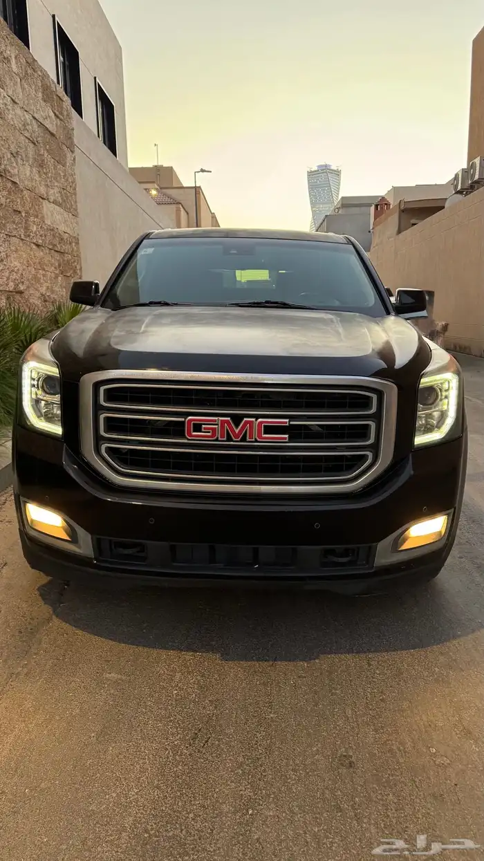 للبيع يوكن 2017 نظيف جدا 2