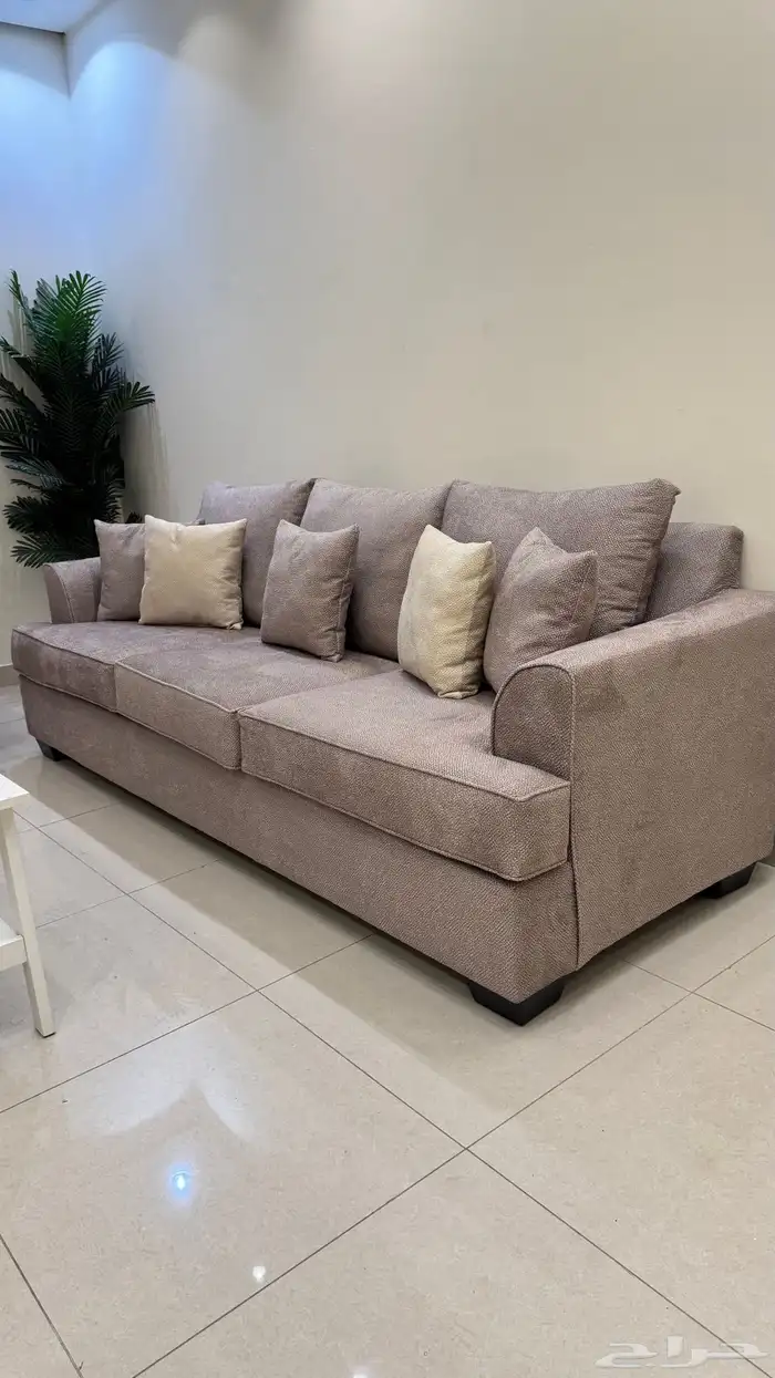 كنب مودرن راقي فخم ومريح امريكي من اشلي 10