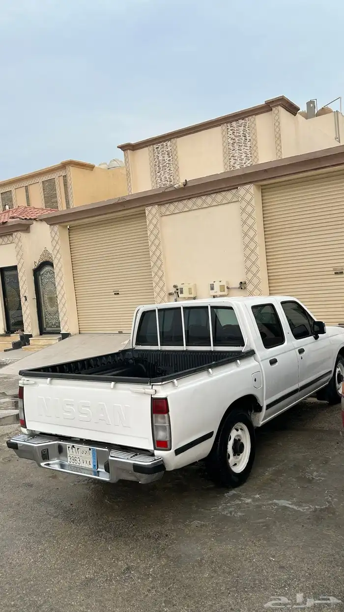 نيسان داتسن الموديل 2003 0