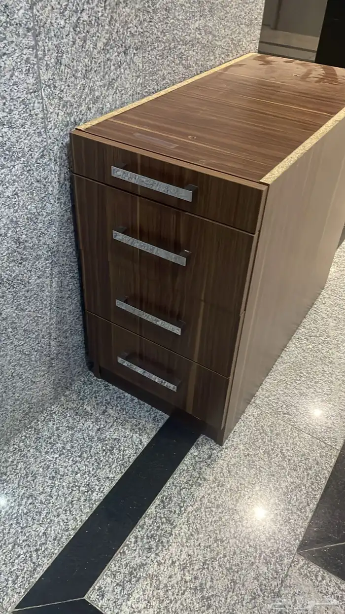 مكاتب وكراسي للبيع 5