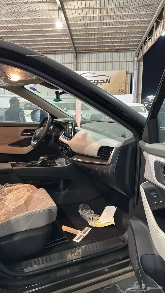 نيسان اكس تريل ستاندر 5 ركاب بدون دبل 2025 8