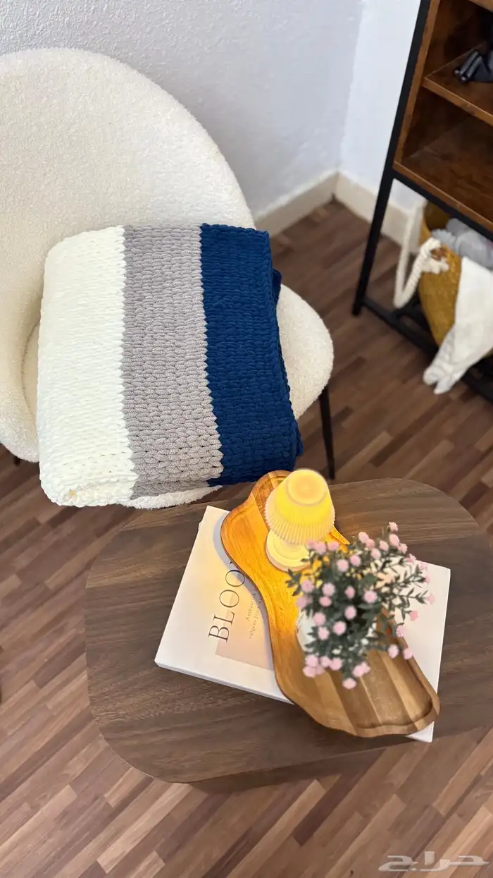 شال حياكه يدويه بصوف تركي يدفي مره 198 0