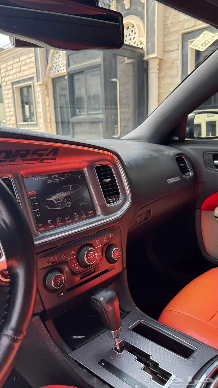 دودج تشارجر 2014 للبيع 30