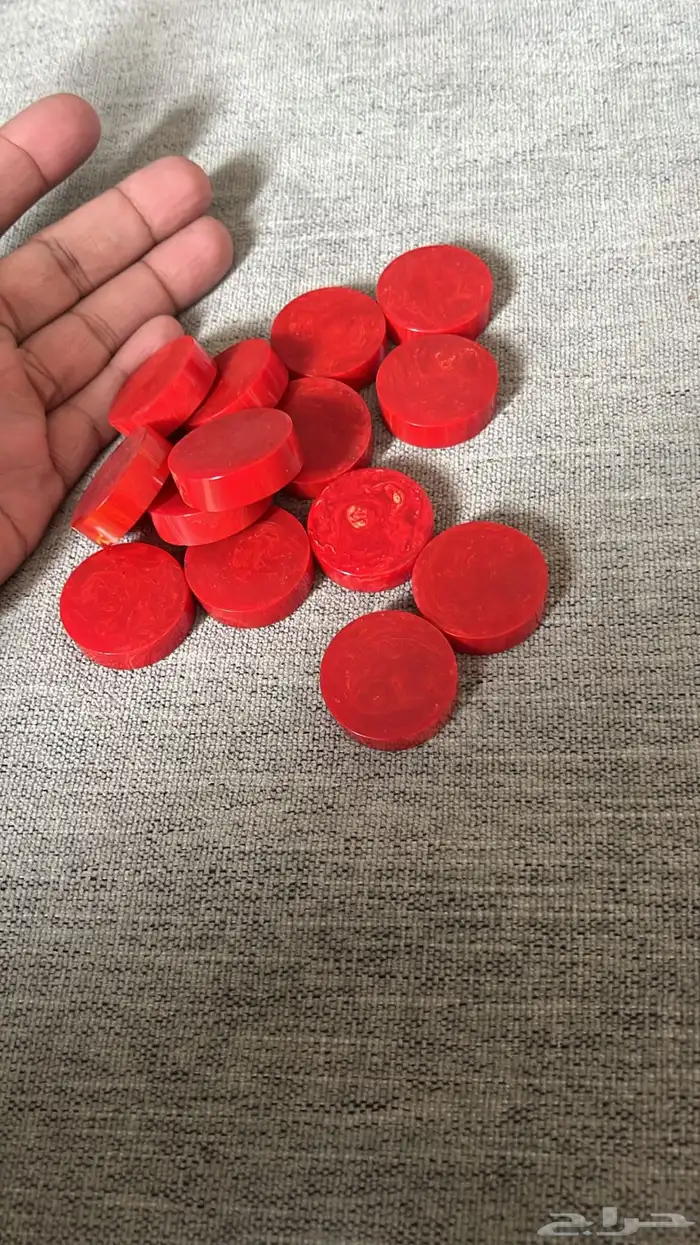 افياش احمر معرق 0