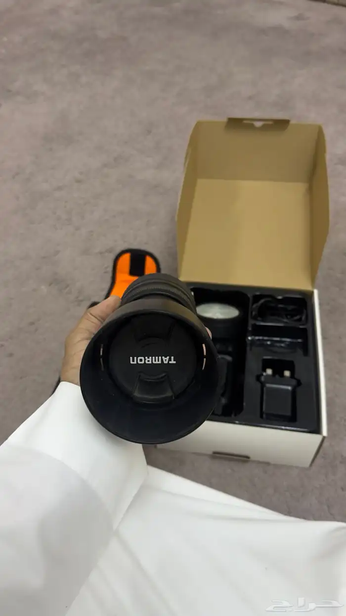 عدسة كاميرة كانون 3