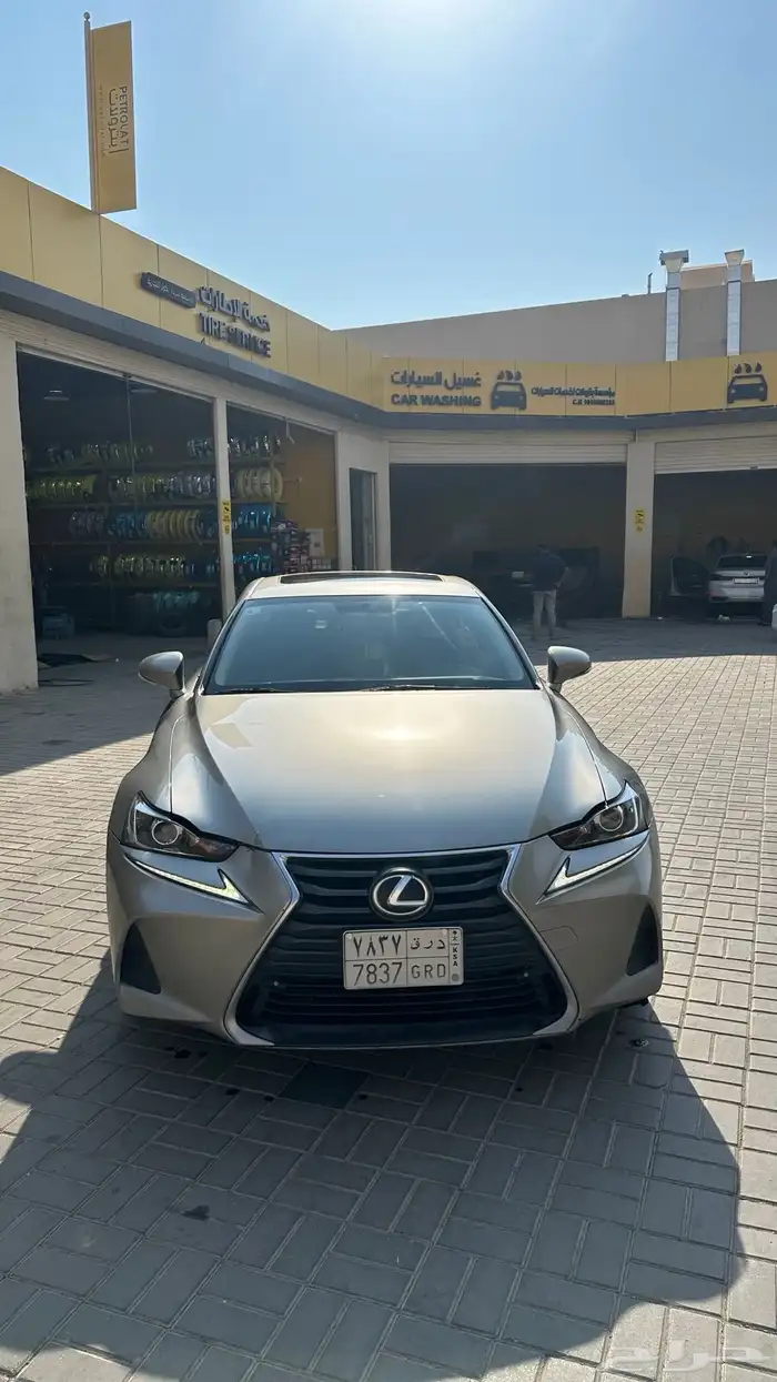 لكزس 2018 8