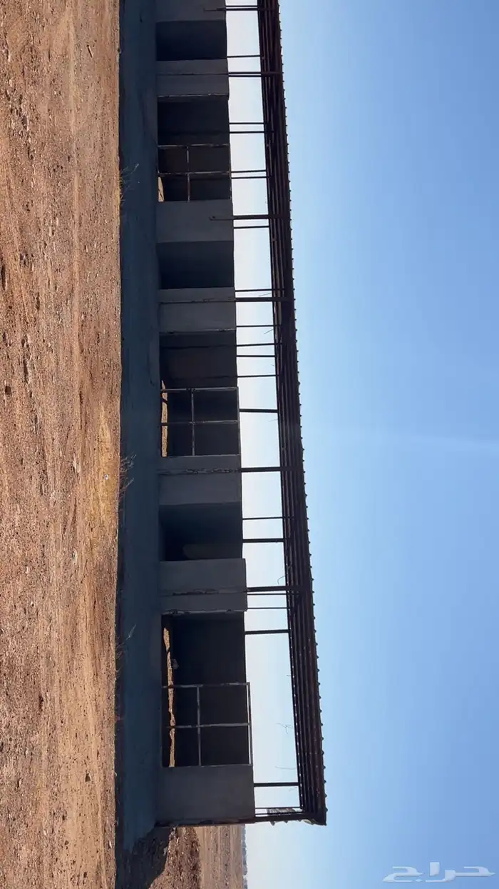 اسطبل وغرف للخيل 9