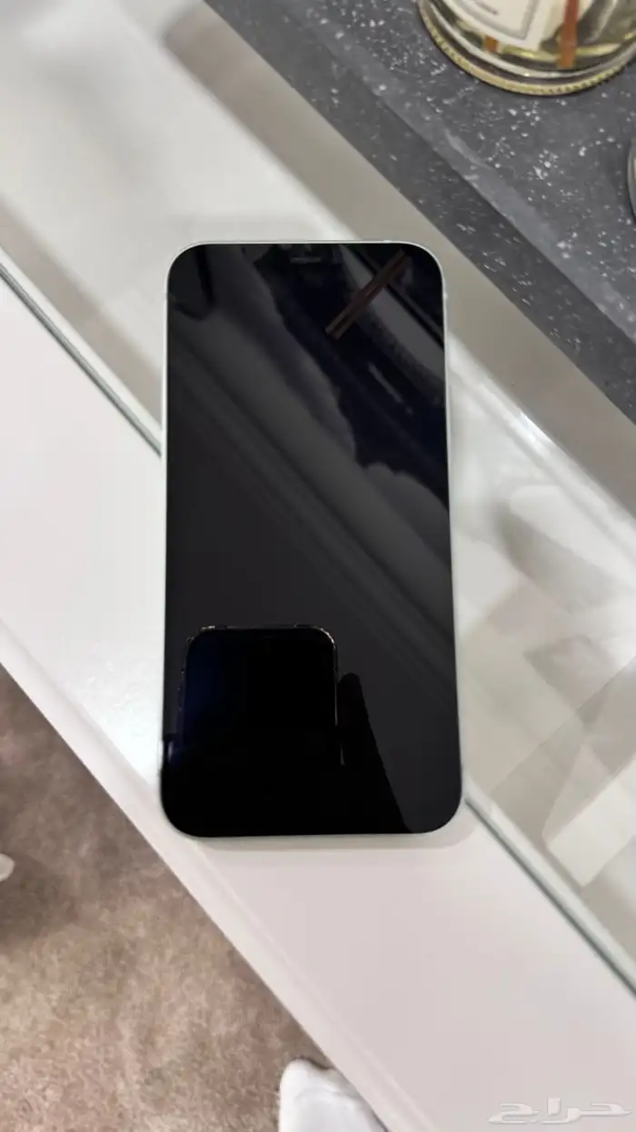 آيفون 12 العادي 5